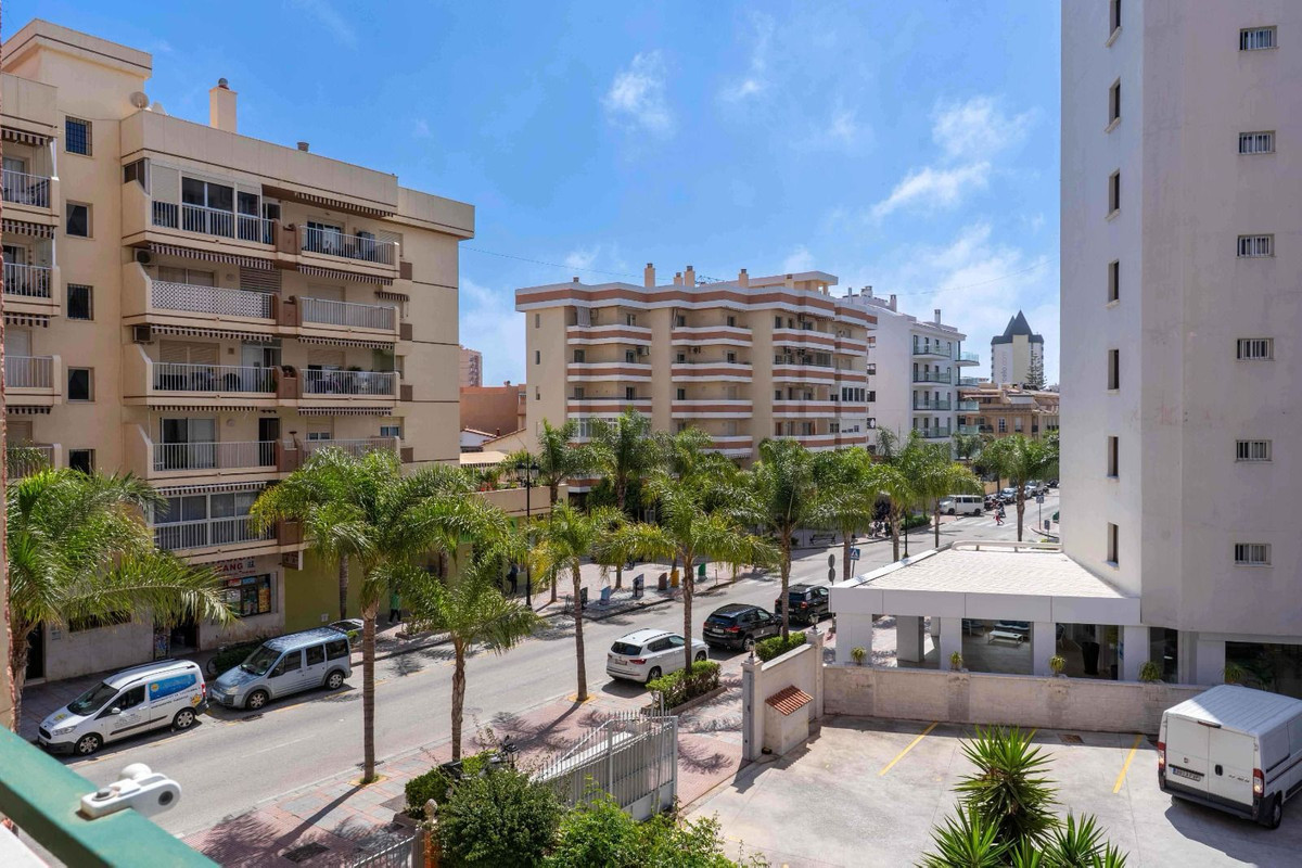 Apartment for sale in Fuengirola | 3 bedrooms H5114485