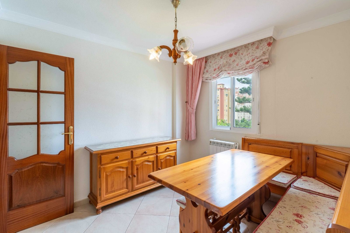 Apartment for sale in Fuengirola | 3 bedrooms H5114485