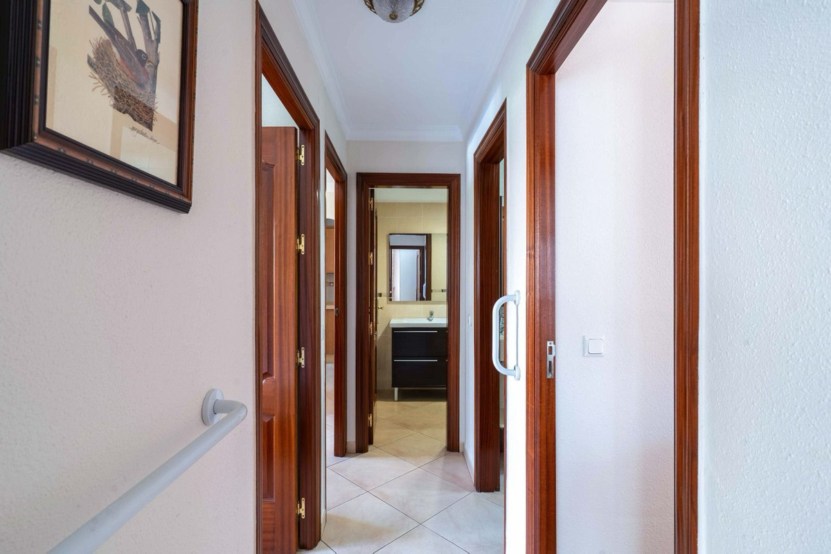 Apartment for sale in Fuengirola | 3 bedrooms H5114485