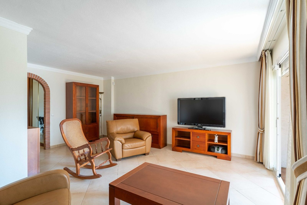 Apartment for sale in Fuengirola | 3 bedrooms H5114485