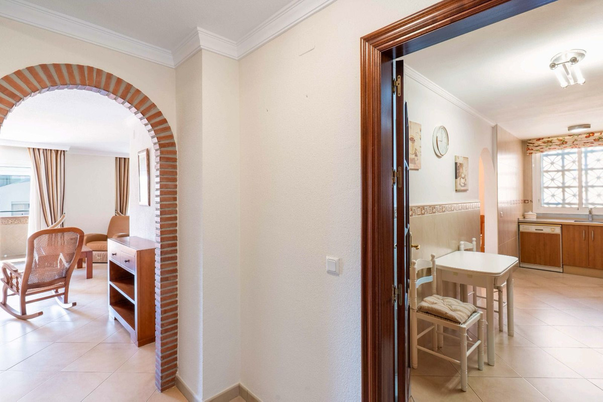 Apartment for sale in Fuengirola | 3 bedrooms H5114485