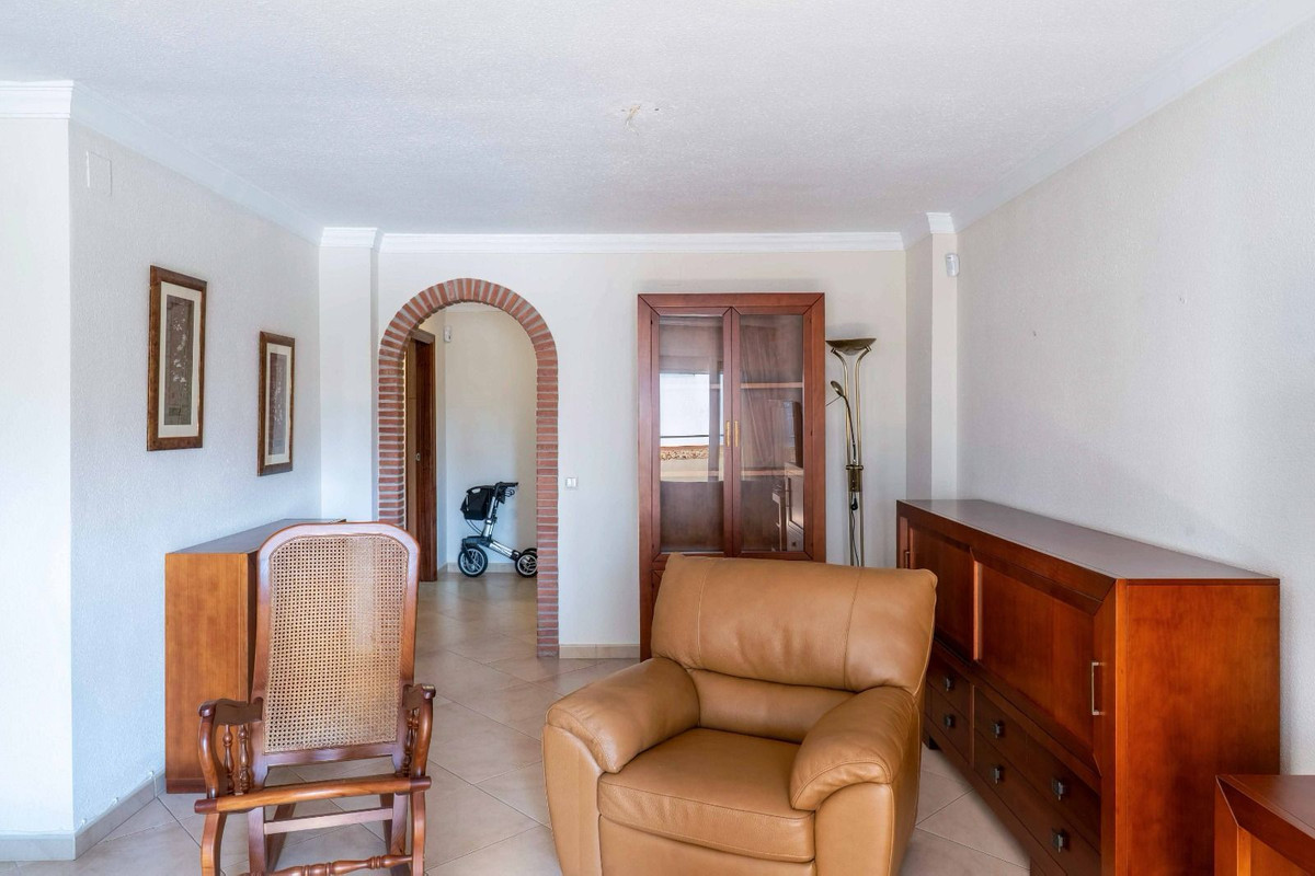 Apartment for sale in Fuengirola | 3 bedrooms H5114485
