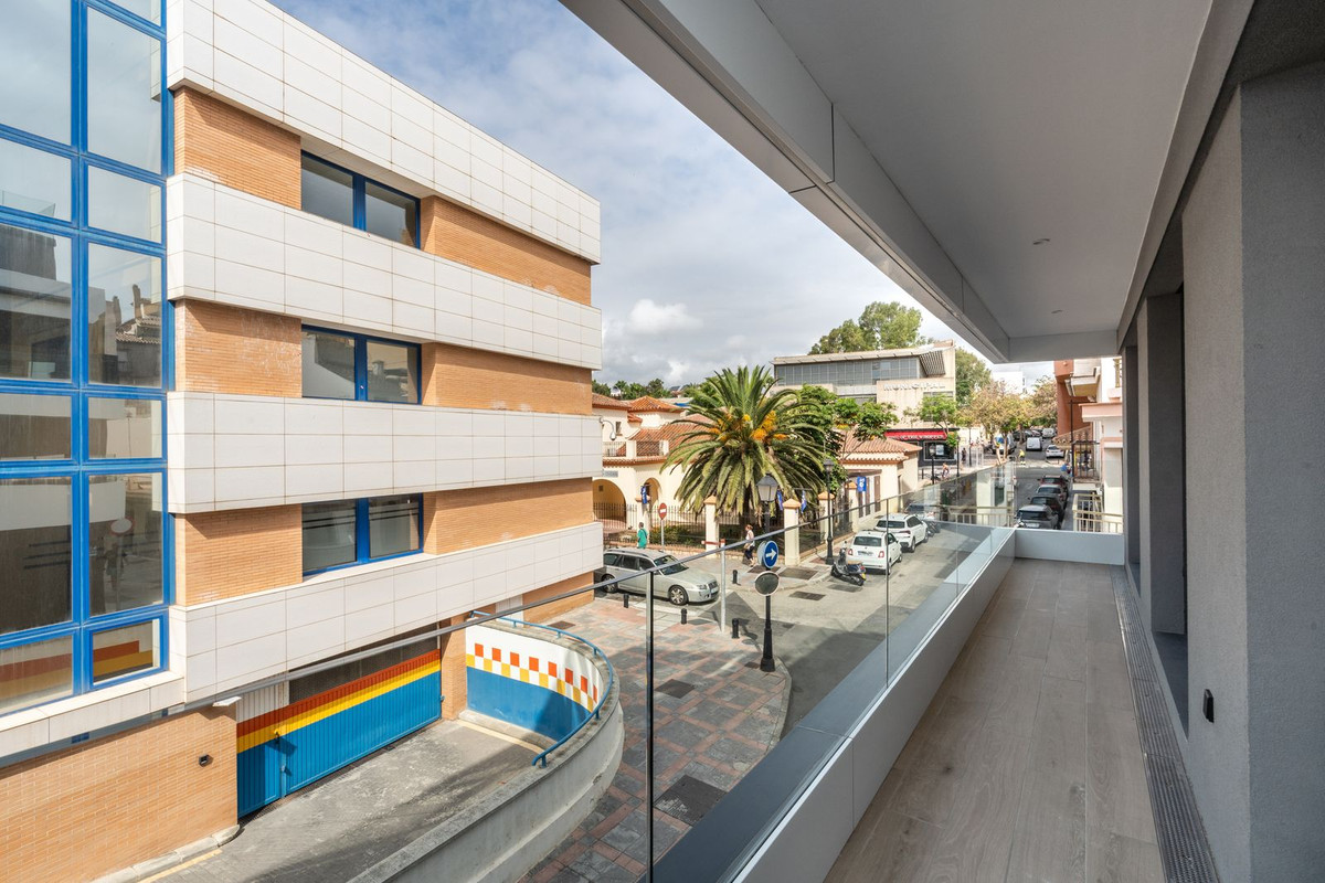 Apartment for sale in Fuengirola | 2 bedrooms H5114494