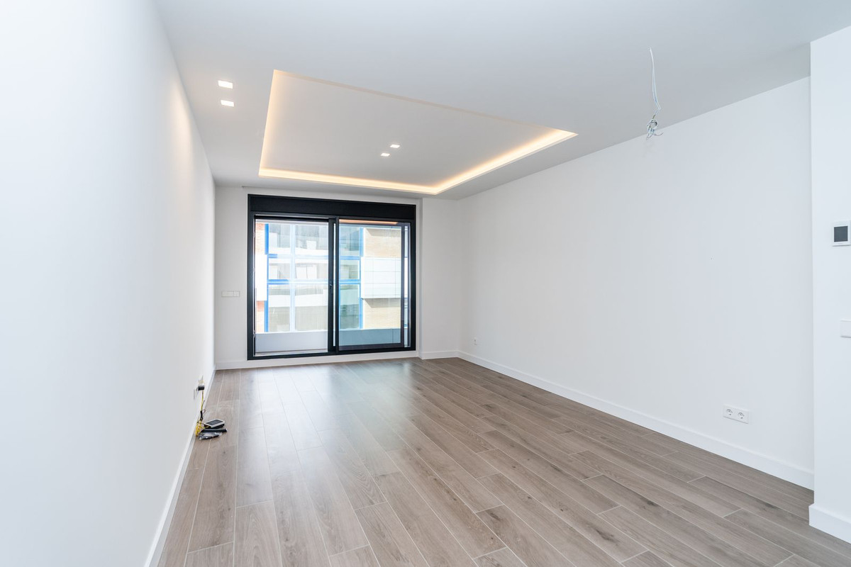 Apartment for sale in Fuengirola | 2 bedrooms H5114494