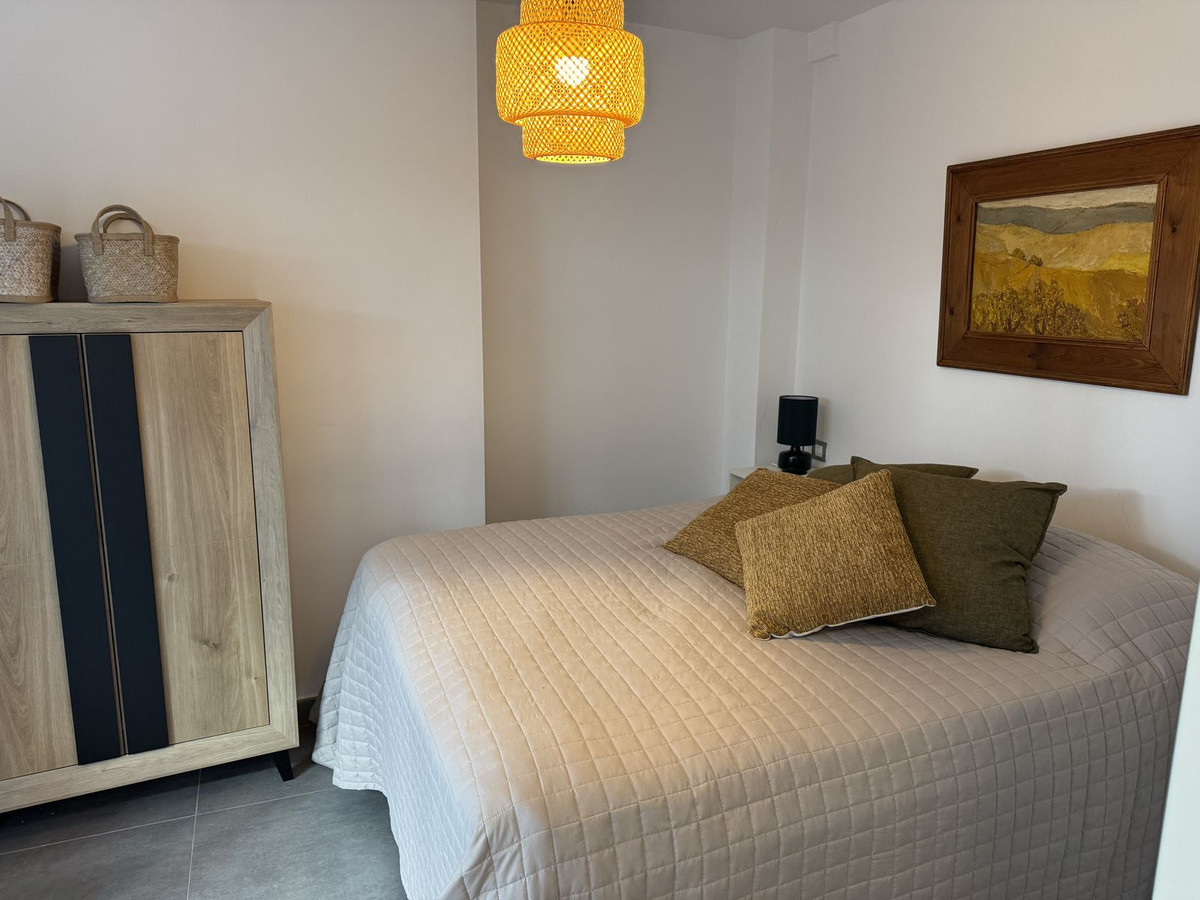 Appartement te koop in Fuengirola | 2 slaapkamers H5118136