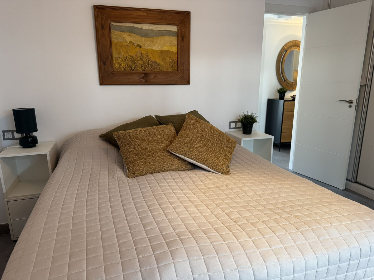 Appartement te koop in Fuengirola | 2 slaapkamers H5118136