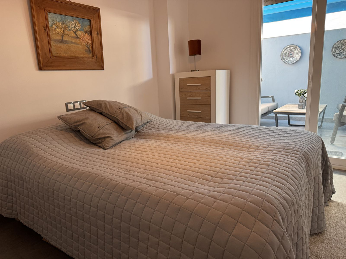 Appartement te koop in Fuengirola | 2 slaapkamers H5118136