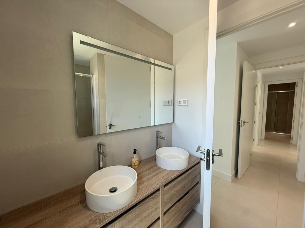 Appartement te koop in Fuengirola | 3 slaapkamers H5119258