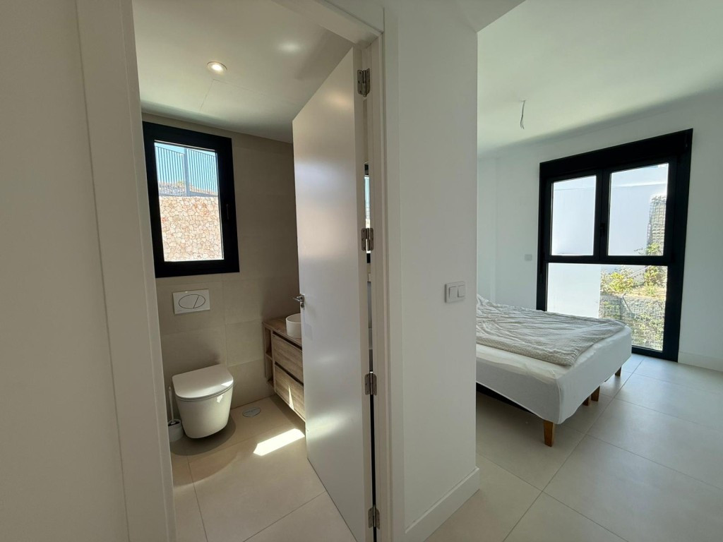 Appartement te koop in Fuengirola | 3 slaapkamers H5119258