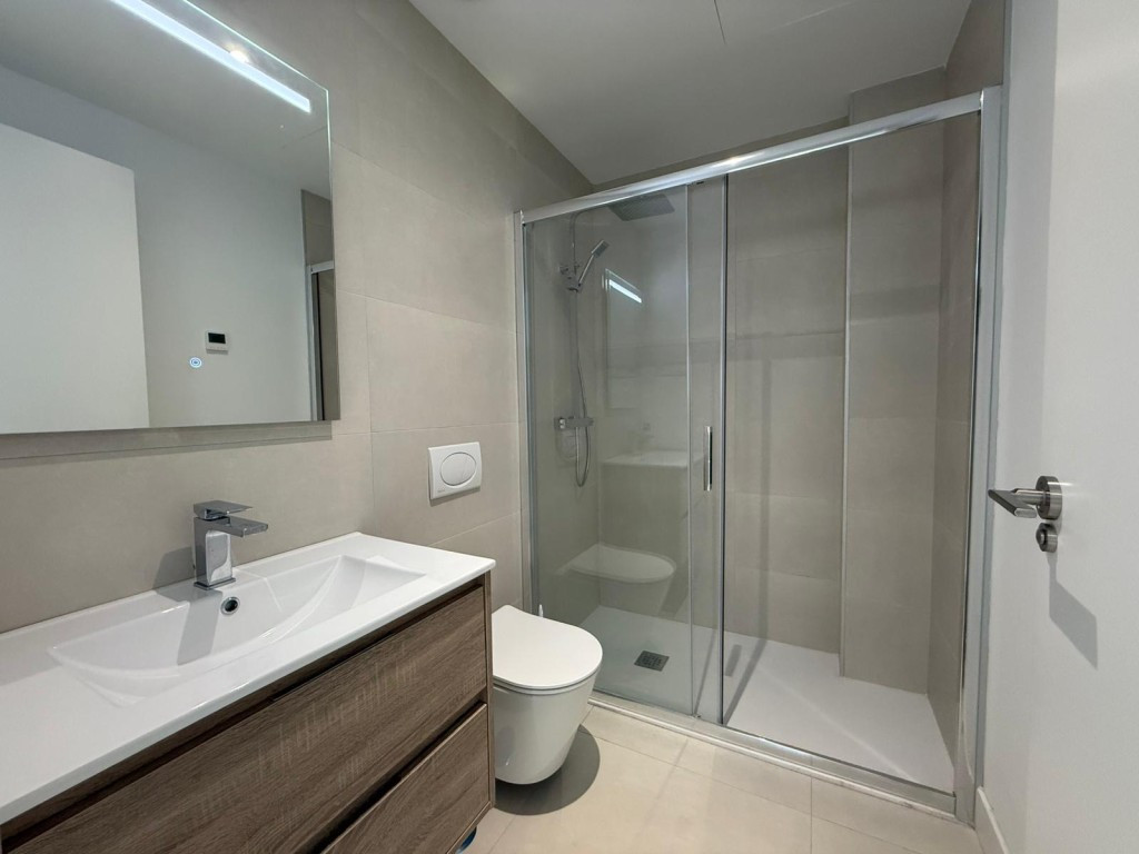Appartement te koop in Fuengirola | 3 slaapkamers H5119258