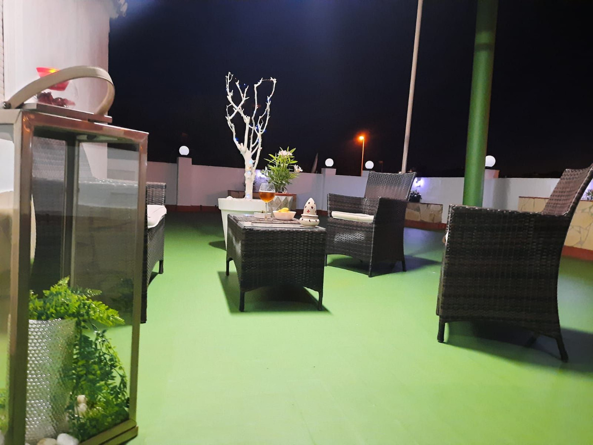 Appartement te koop in Fuengirola | 2 slaapkamers H5126188