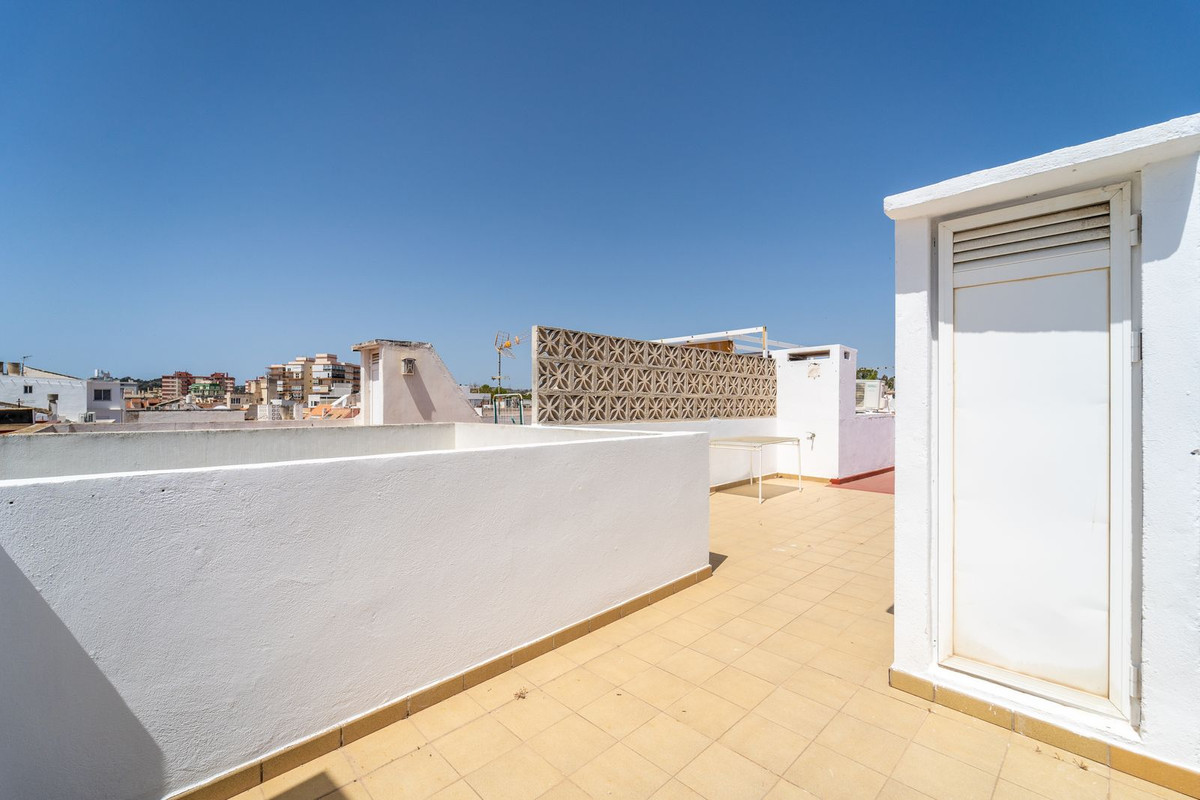 Penthouse for sale in Fuengirola | 2 bedrooms H5130946