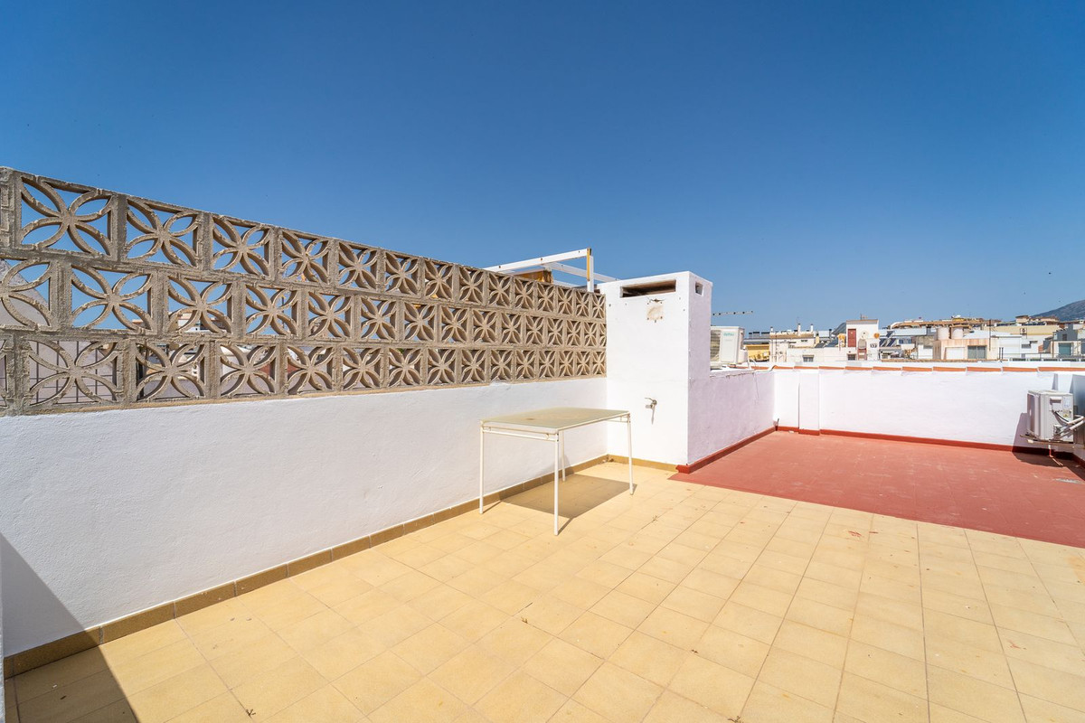 Penthouse for sale in Fuengirola | 2 bedrooms H5130946