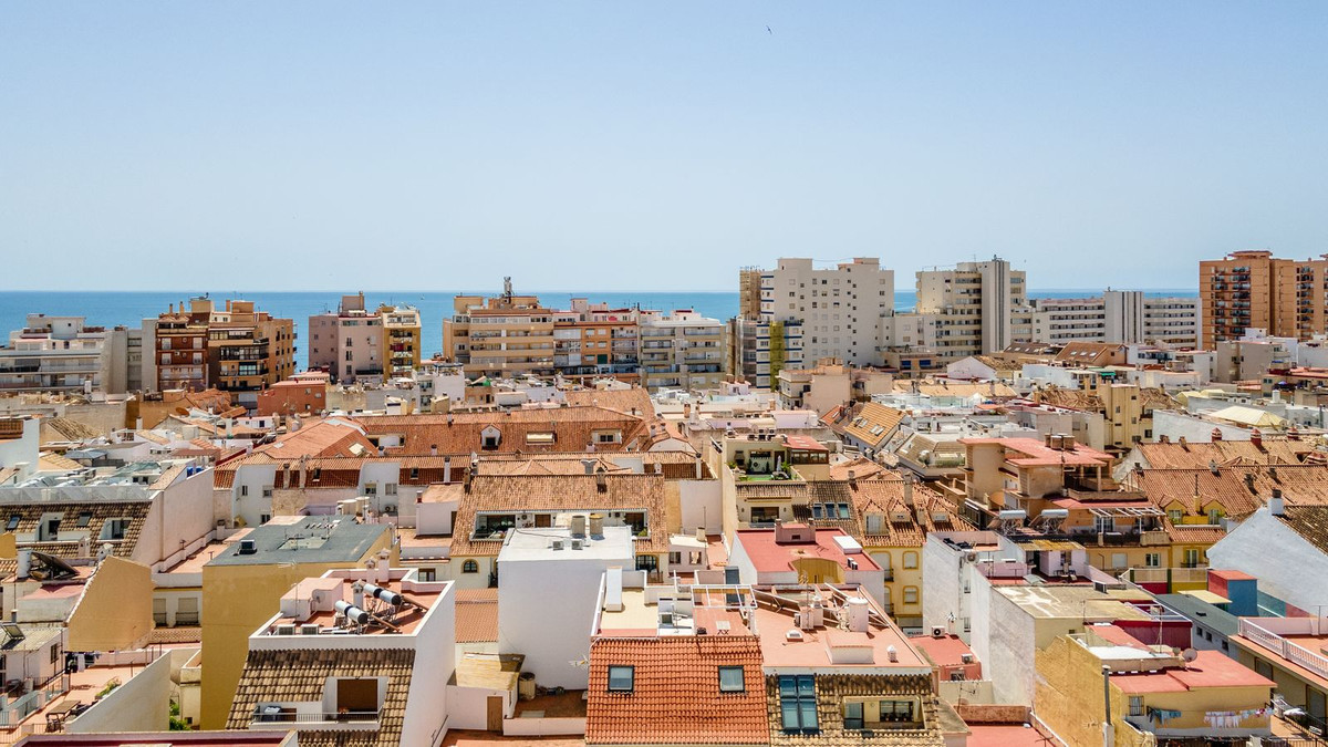 Penthouse for sale in Fuengirola | 2 bedrooms H5130946