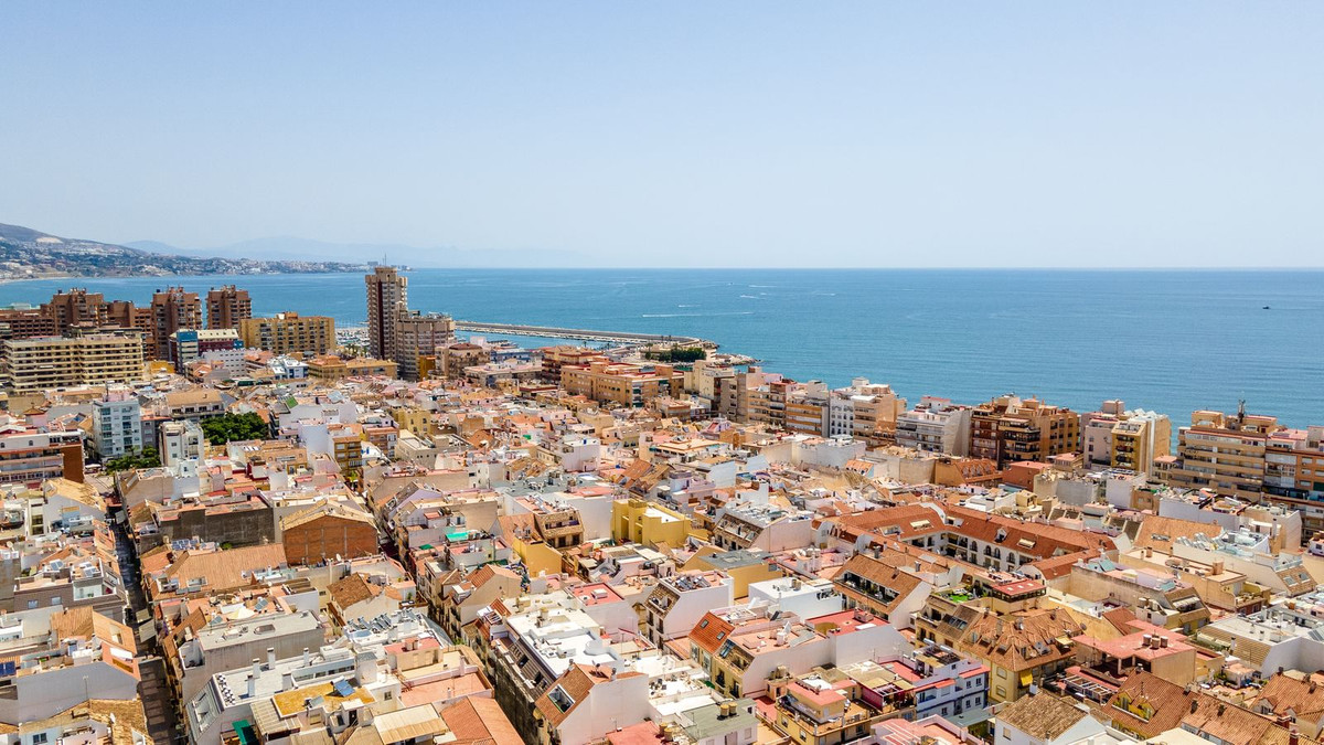 Penthouse for sale in Fuengirola | 2 bedrooms H5130946