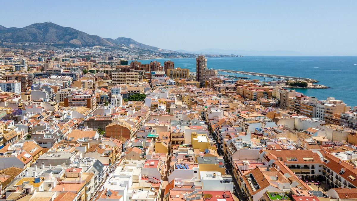Penthouse for sale in Fuengirola | 2 bedrooms H5130946