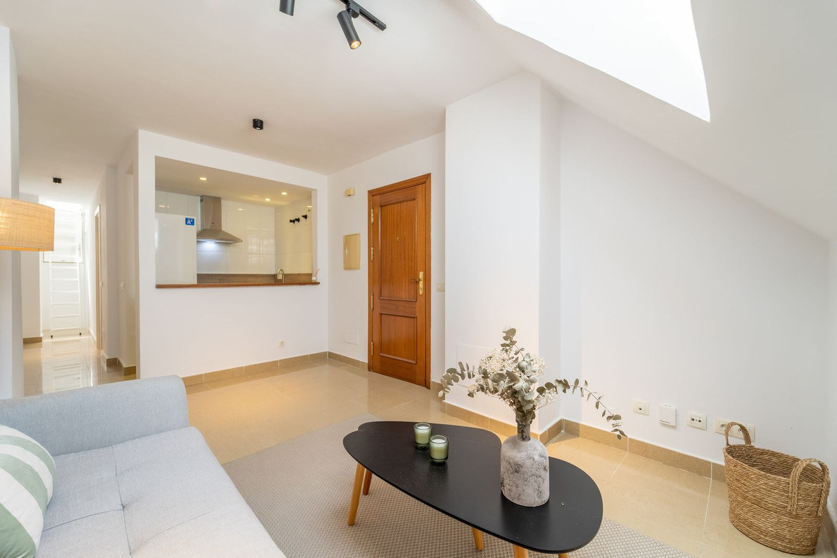 Penthouse for sale in Fuengirola | 2 bedrooms H5130946