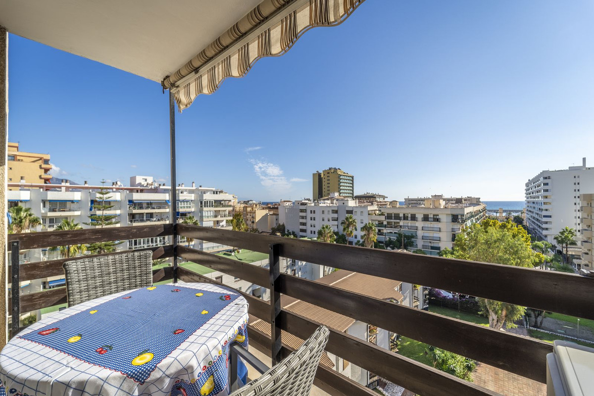 Apartment for sale in Fuengirola | 2 bedrooms H5130985