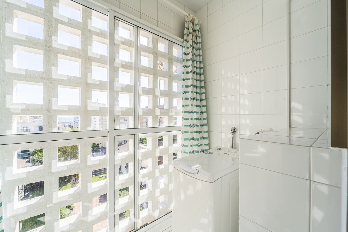 Apartment for sale in Fuengirola | 2 bedrooms H5130985