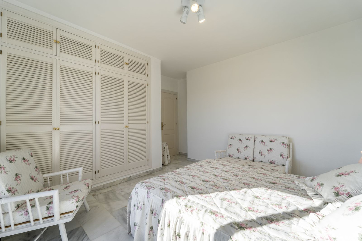 Apartment for sale in Fuengirola | 2 bedrooms H5130985
