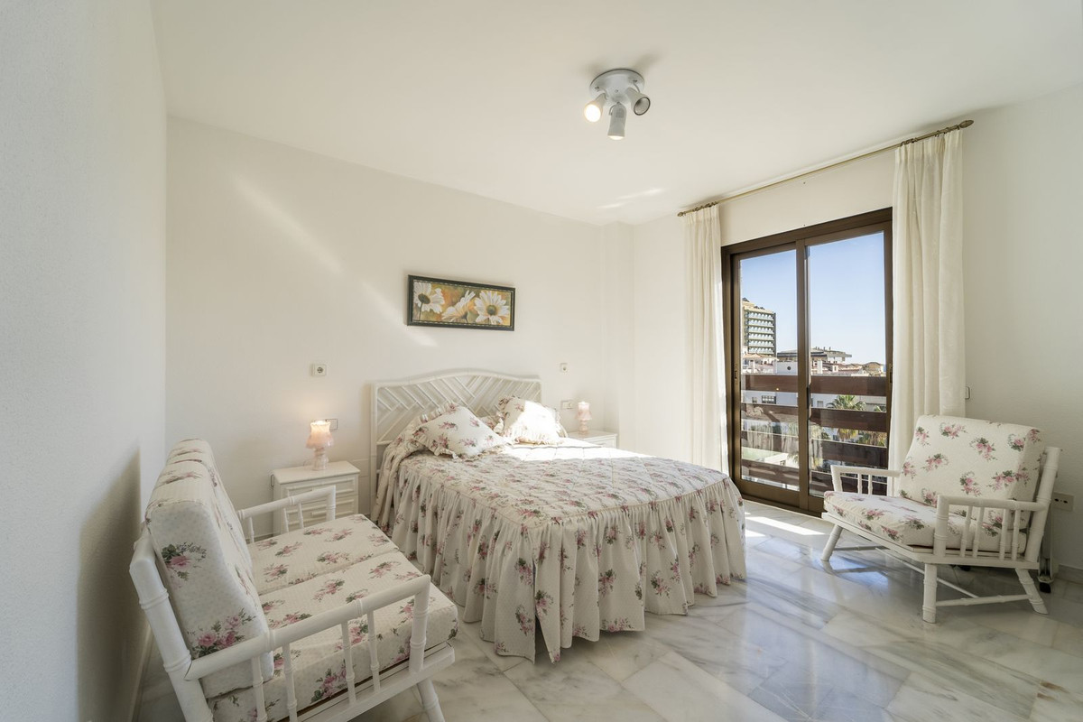 Apartment for sale in Fuengirola | 2 bedrooms H5130985