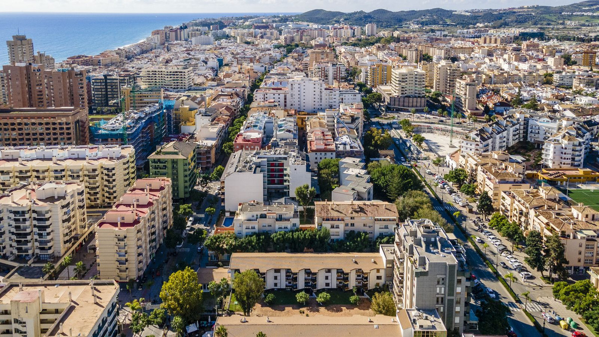 Apartment for sale in Fuengirola | 2 bedrooms H5130985