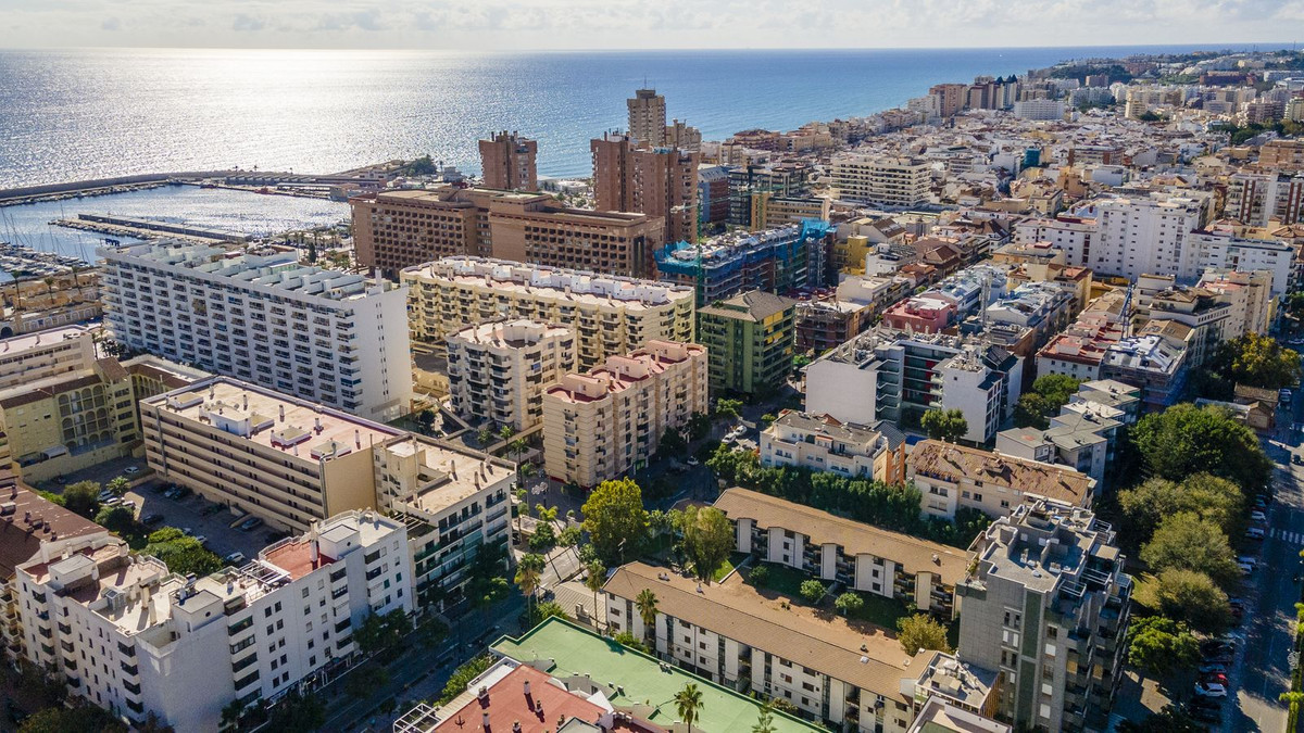 Apartment for sale in Fuengirola | 2 bedrooms H5130985