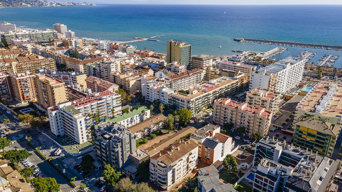 Apartment for sale in Fuengirola | 2 bedrooms H5130985