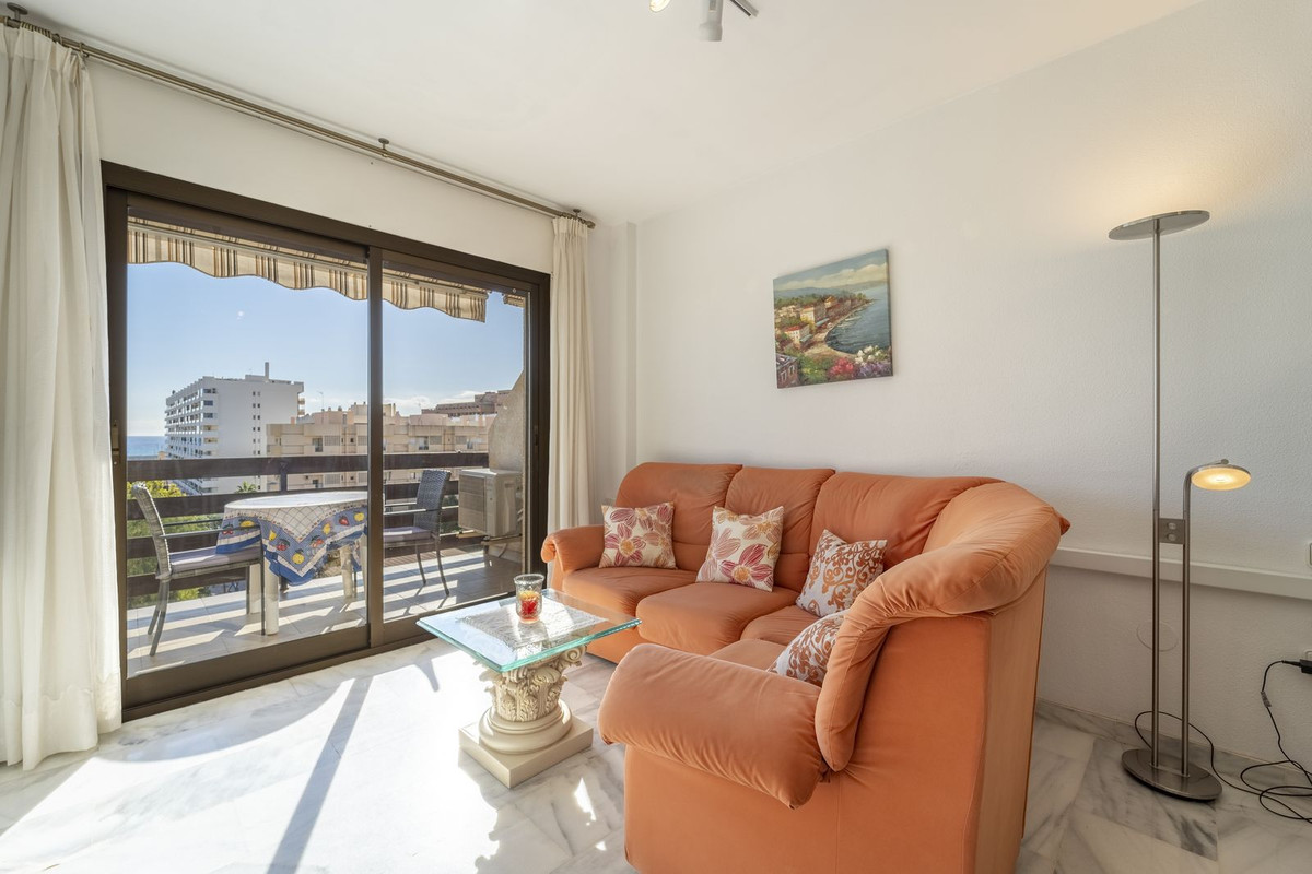 Apartment for sale in Fuengirola | 2 bedrooms H5130985