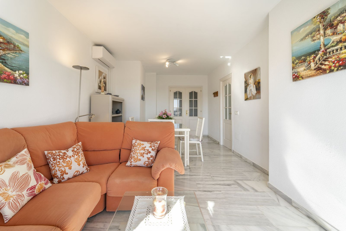 Apartment for sale in Fuengirola | 2 bedrooms H5130985