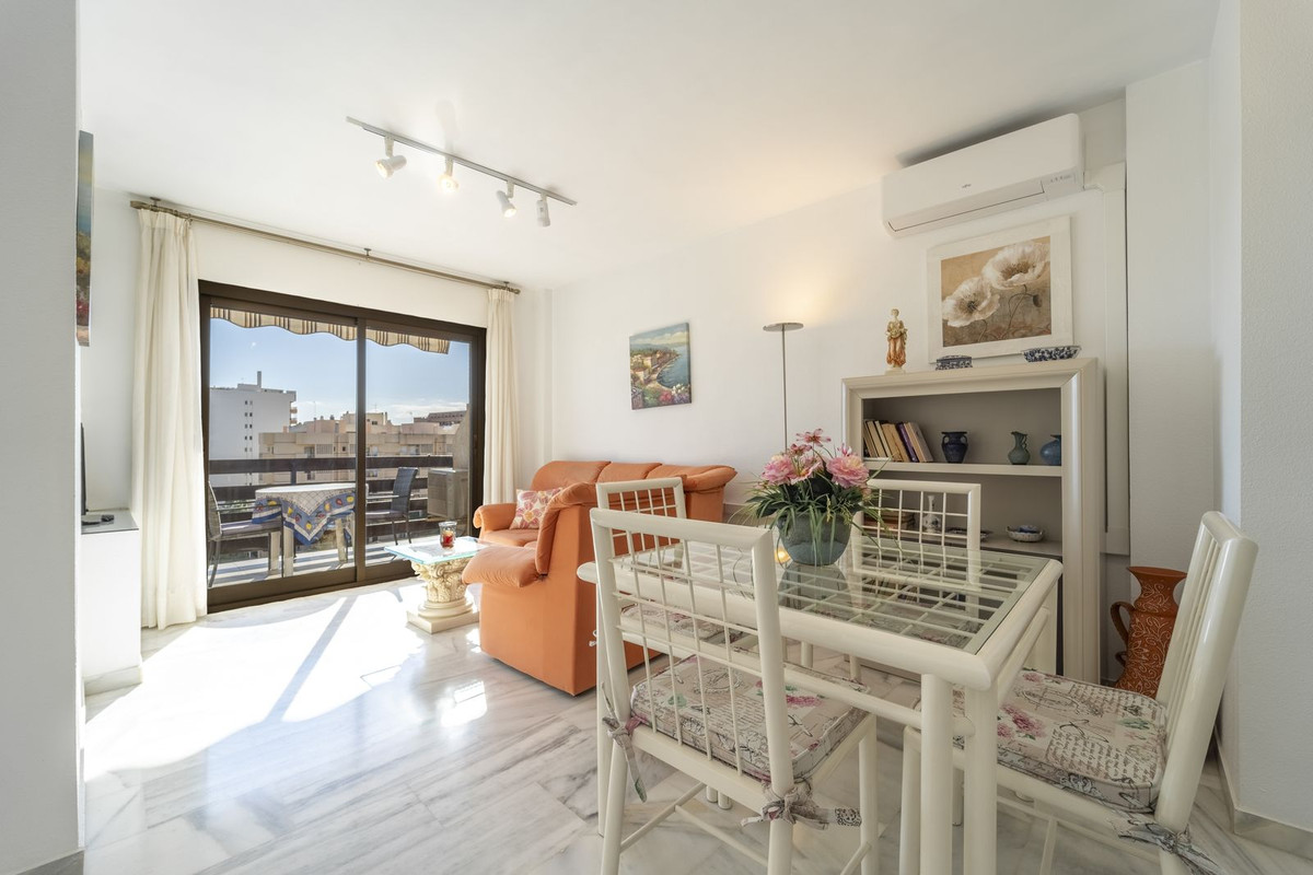 Apartment for sale in Fuengirola | 2 bedrooms H5130985