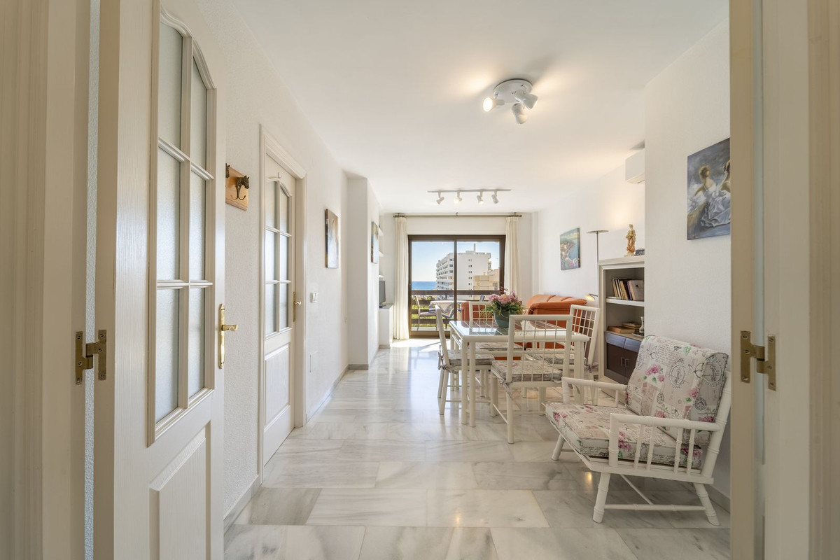 Apartment for sale in Fuengirola | 2 bedrooms H5130985