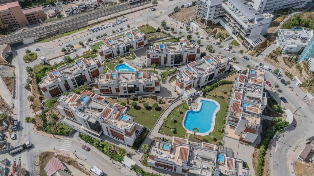Apartment for sale in Fuengirola | 4 bedrooms H5131078