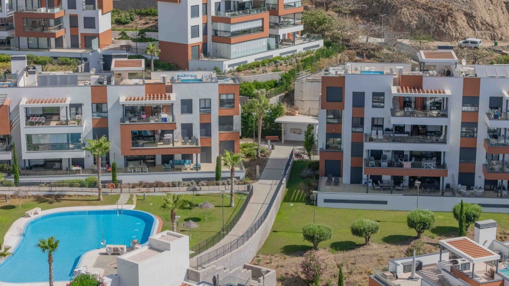 Apartment for sale in Fuengirola | 4 bedrooms H5131078