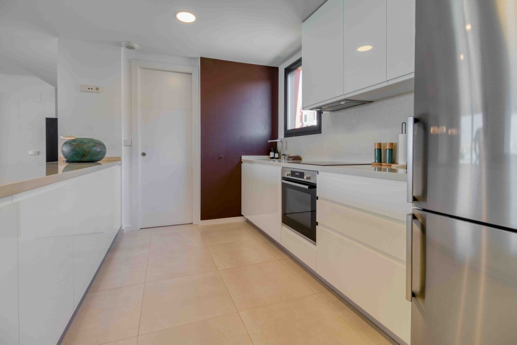 Apartment for sale in Fuengirola | 4 bedrooms H5131078