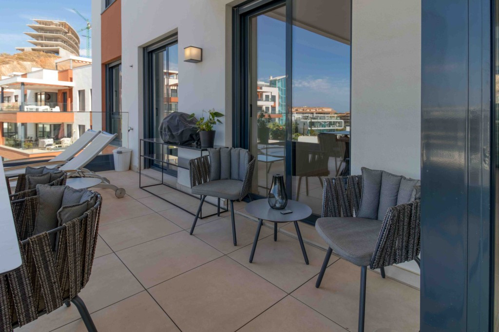 Apartment for sale in Fuengirola | 4 bedrooms H5131078
