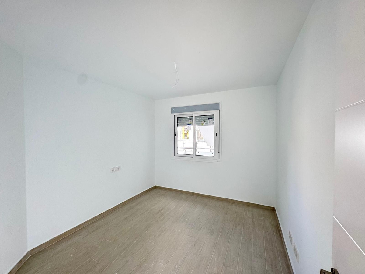 Appartement te koop in Fuengirola | 2 slaapkamers H5138815