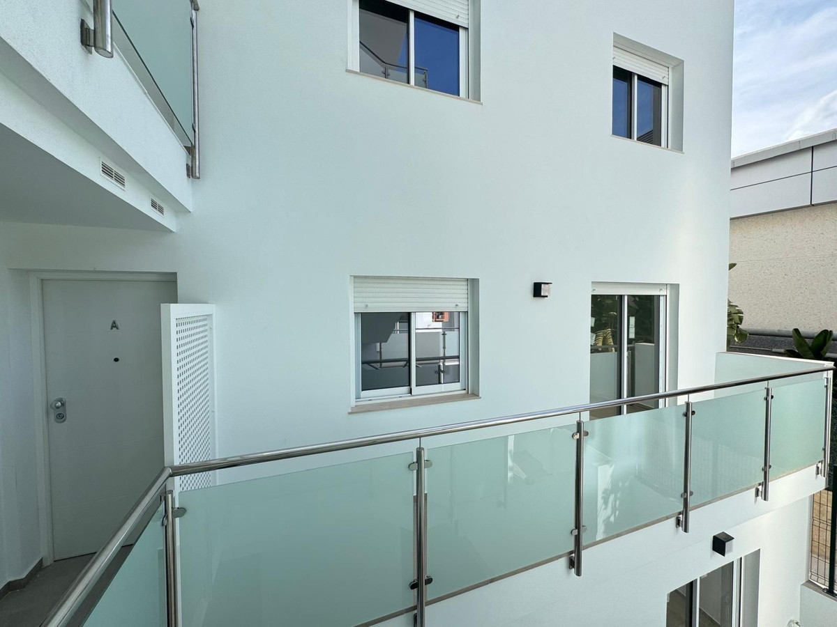Appartement te koop in Fuengirola | 2 slaapkamers H5138815
