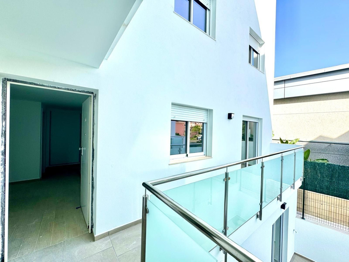 Appartement te koop in Fuengirola | 2 slaapkamers H5138815