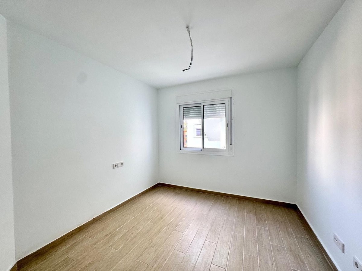 Appartement te koop in Fuengirola | 2 slaapkamers H5138815