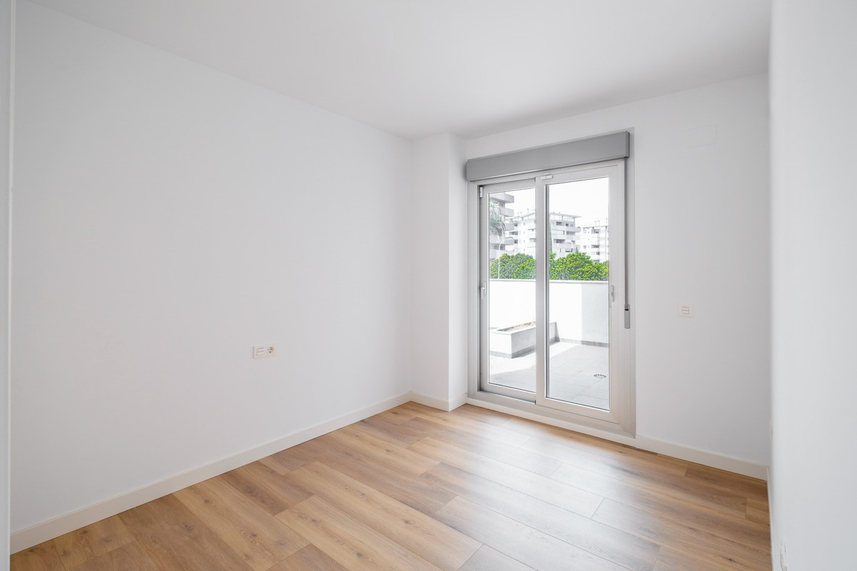 Appartement te koop in Fuengirola | 4 slaapkamers H5146972