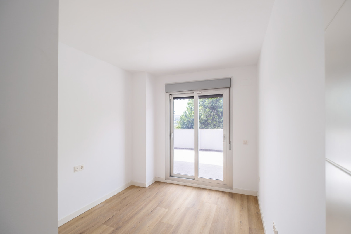 Appartement te koop in Fuengirola | 4 slaapkamers H5146972