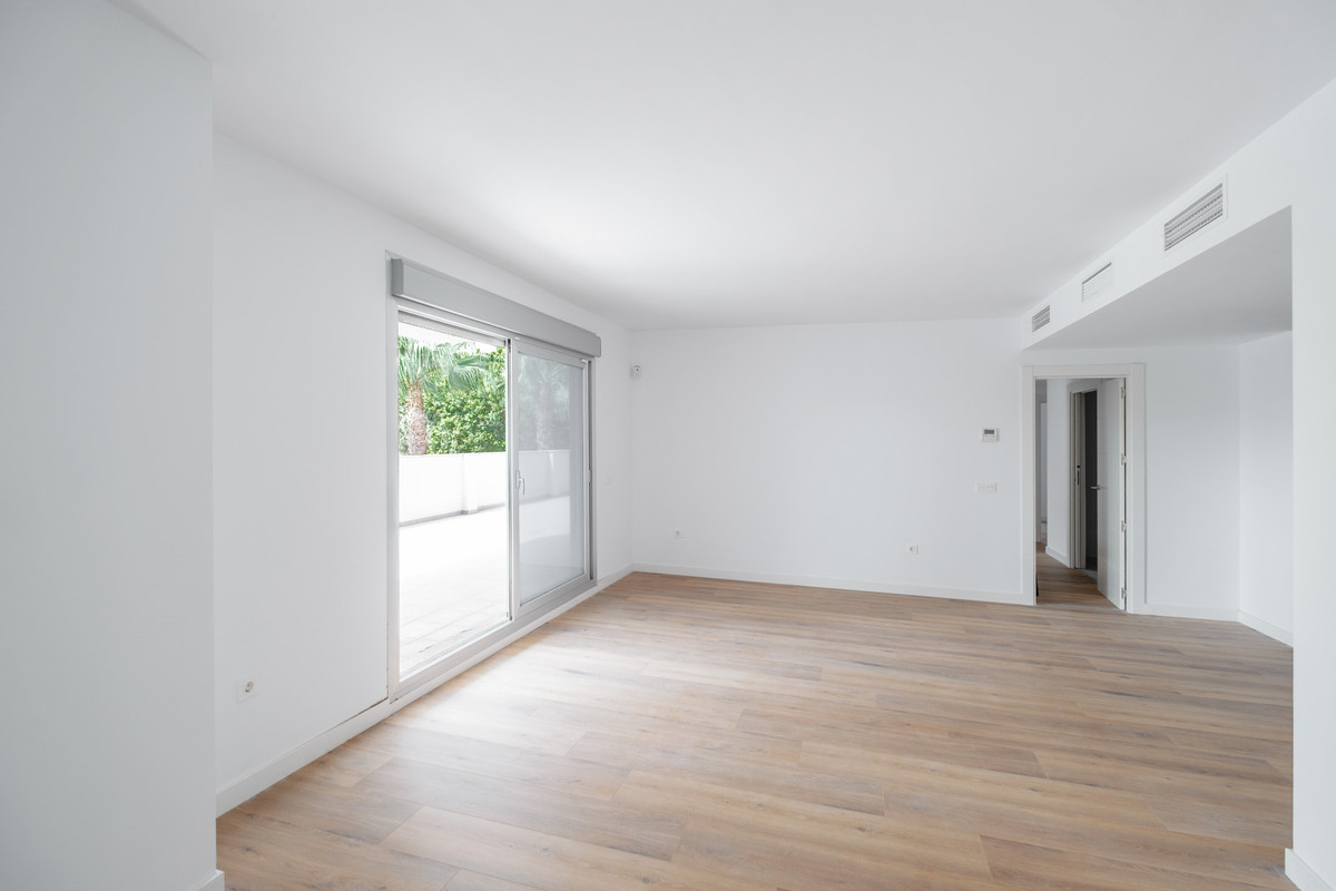 Appartement te koop in Fuengirola | 4 slaapkamers H5146972