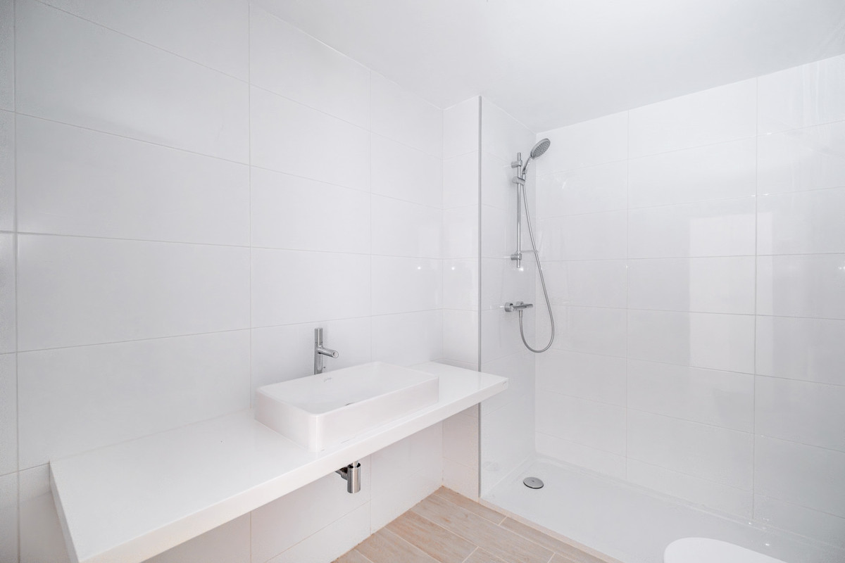 Appartement te koop in Fuengirola | 4 slaapkamers H5146972