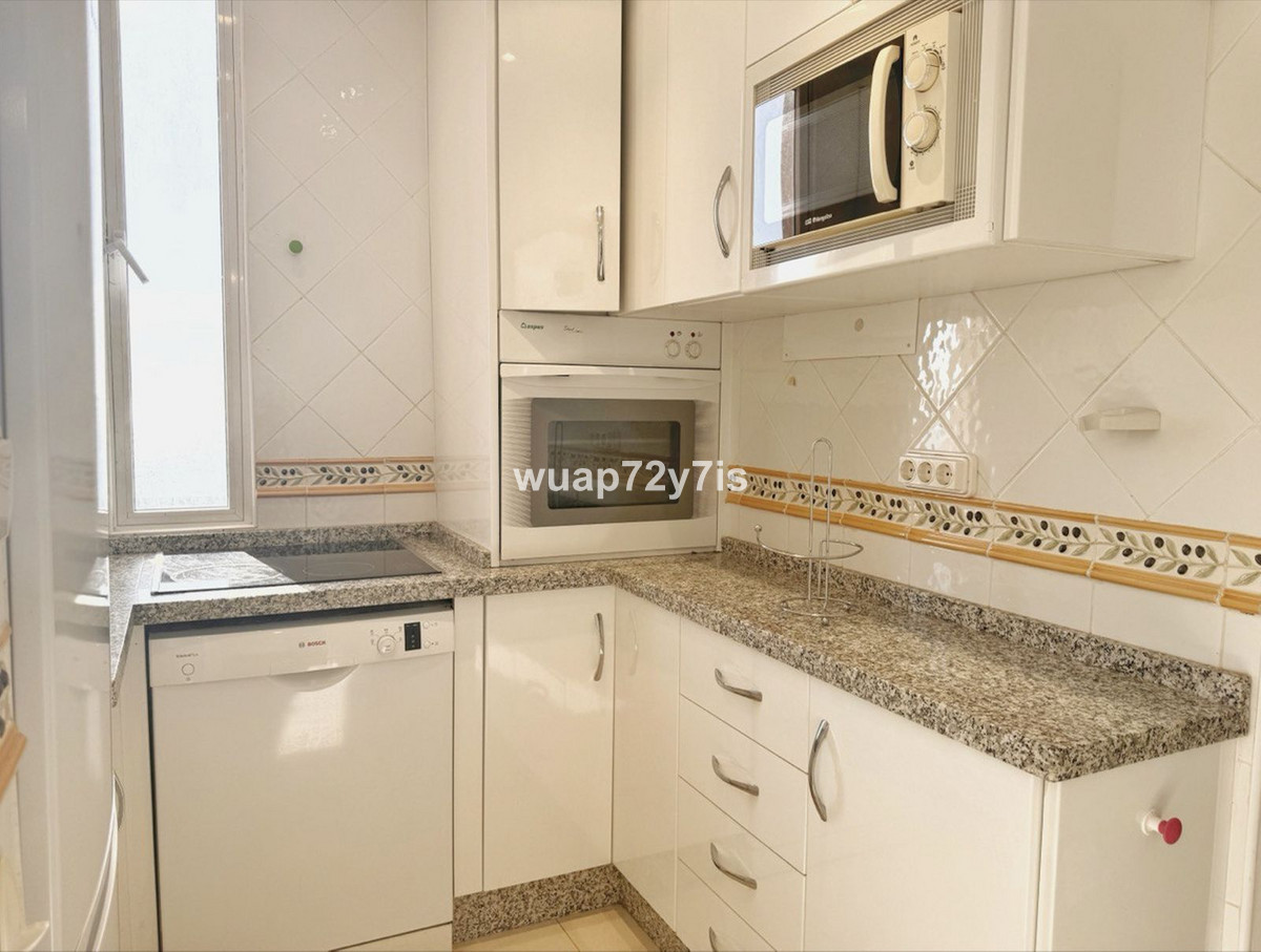 Appartement te koop in Fuengirola | 2 slaapkamers H5147980