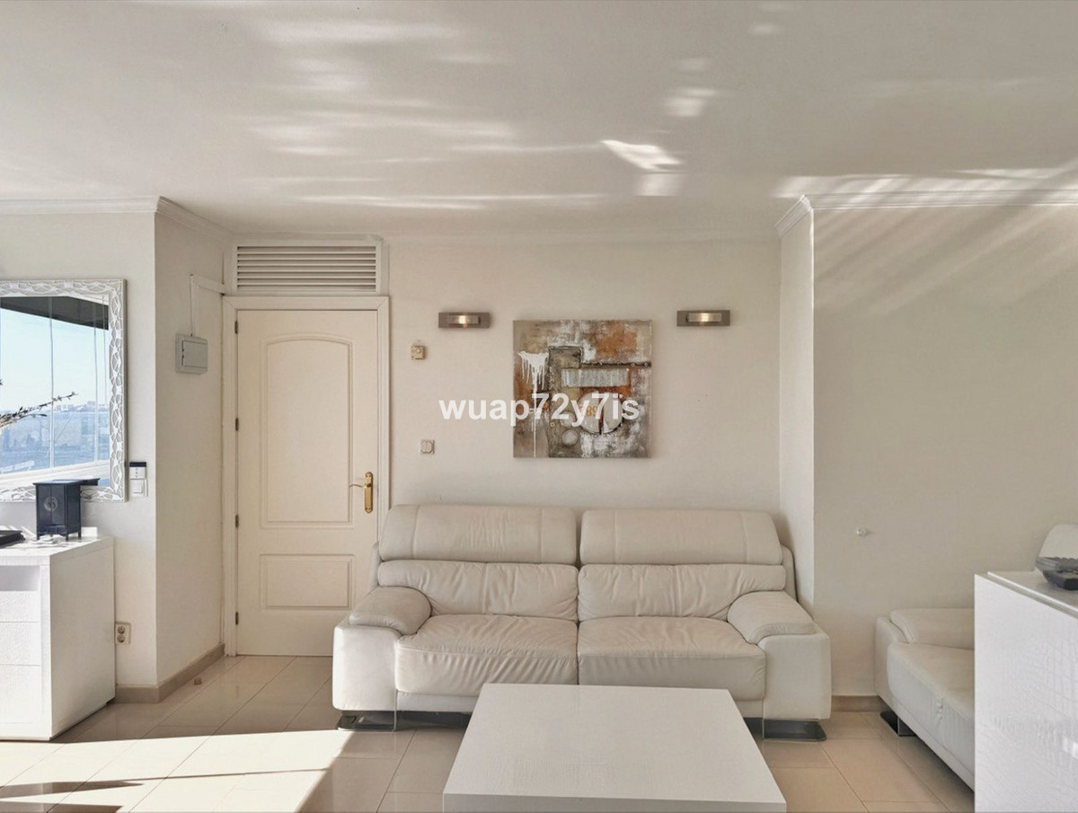 Appartement te koop in Fuengirola | 2 slaapkamers H5147980