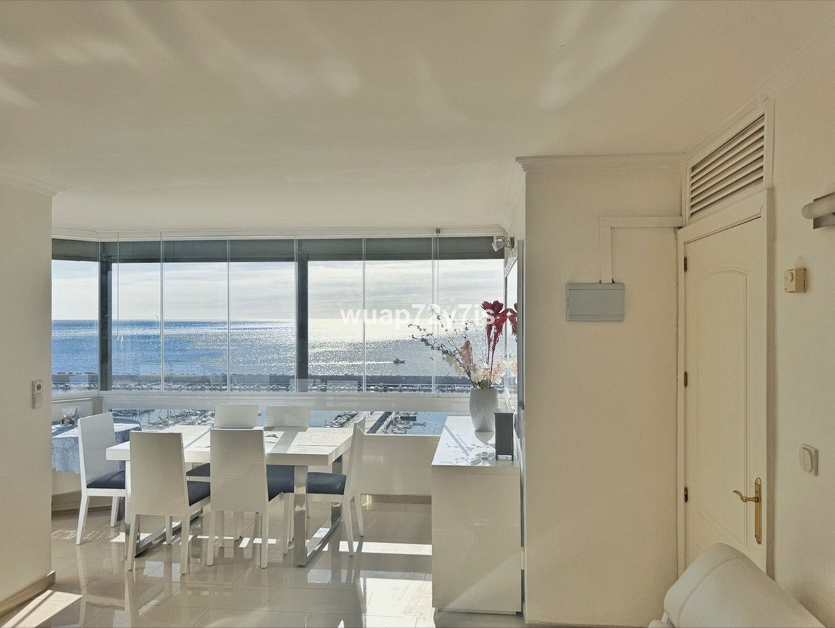 Appartement te koop in Fuengirola | 2 slaapkamers H5147980