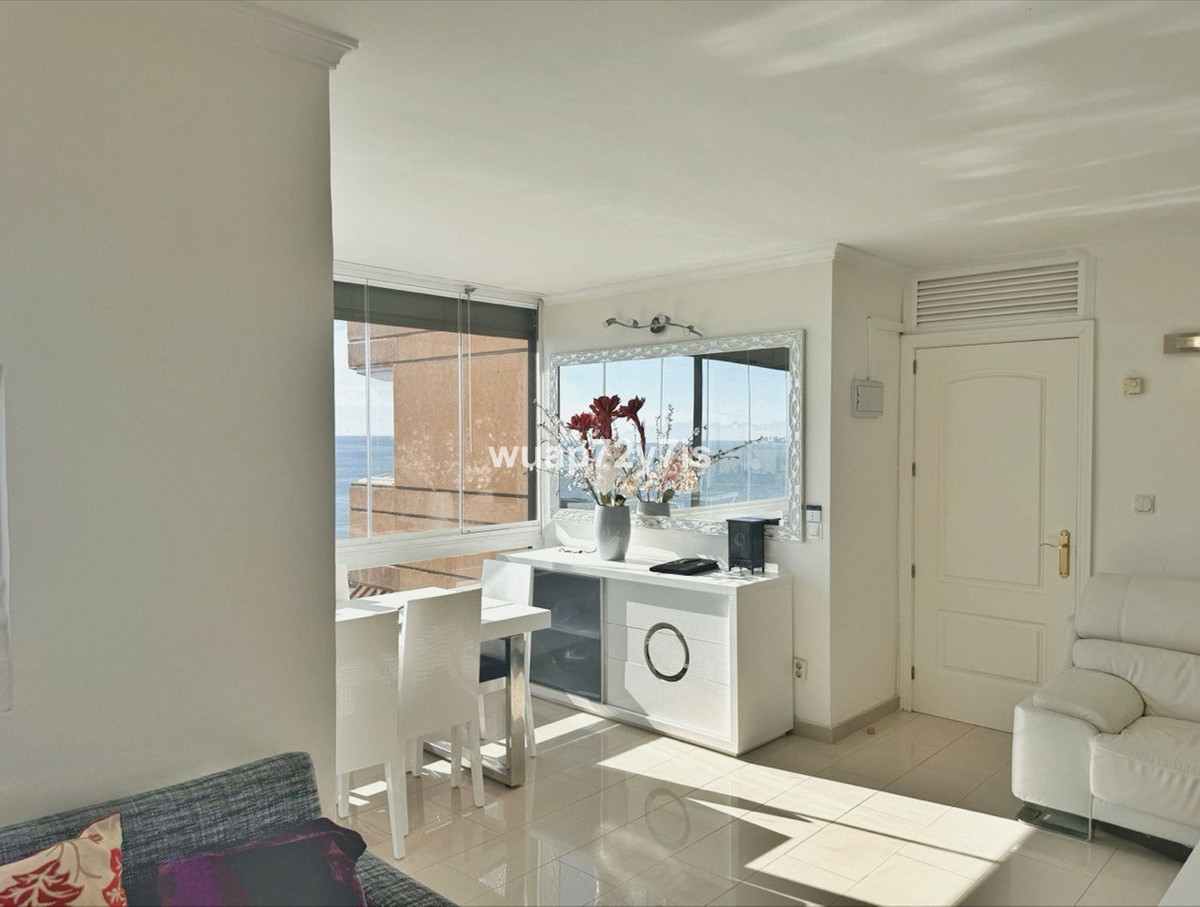 Appartement te koop in Fuengirola | 2 slaapkamers H5147980