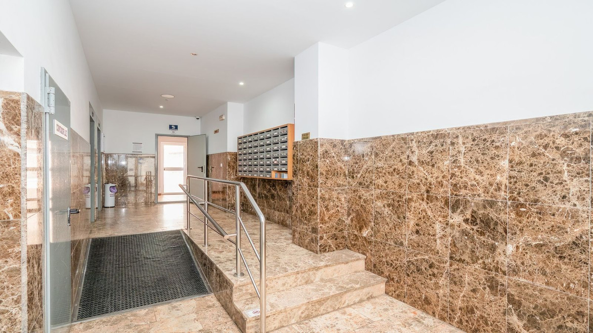Appartement te koop in Fuengirola | 2 slaapkamers H5155093