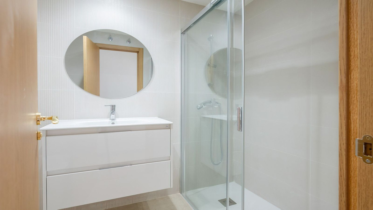 Appartement te koop in Fuengirola | 2 slaapkamers H5155093